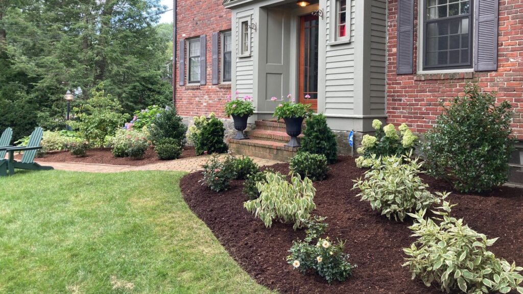 professional mulch installation
