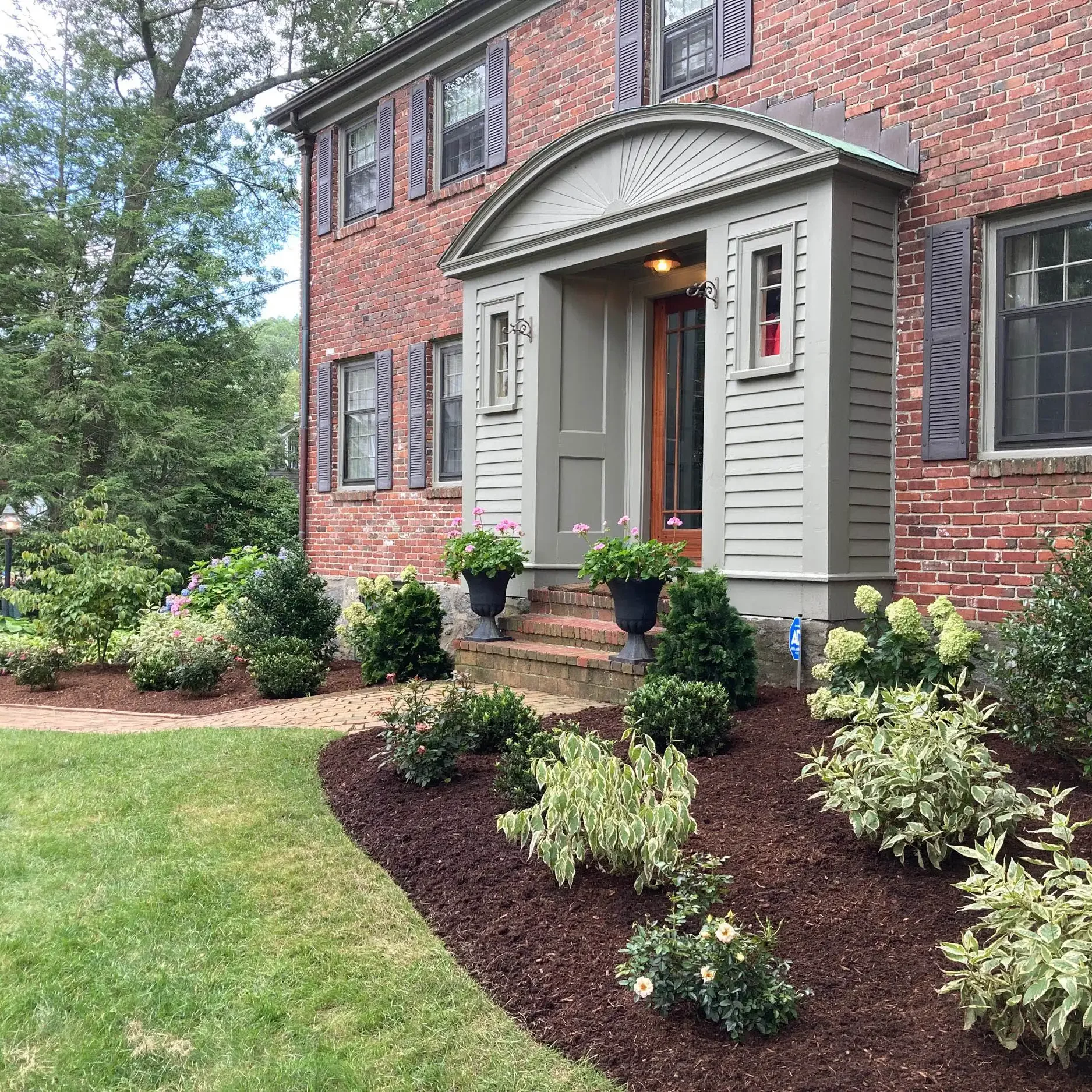 Milton, MA Landscaping Companies